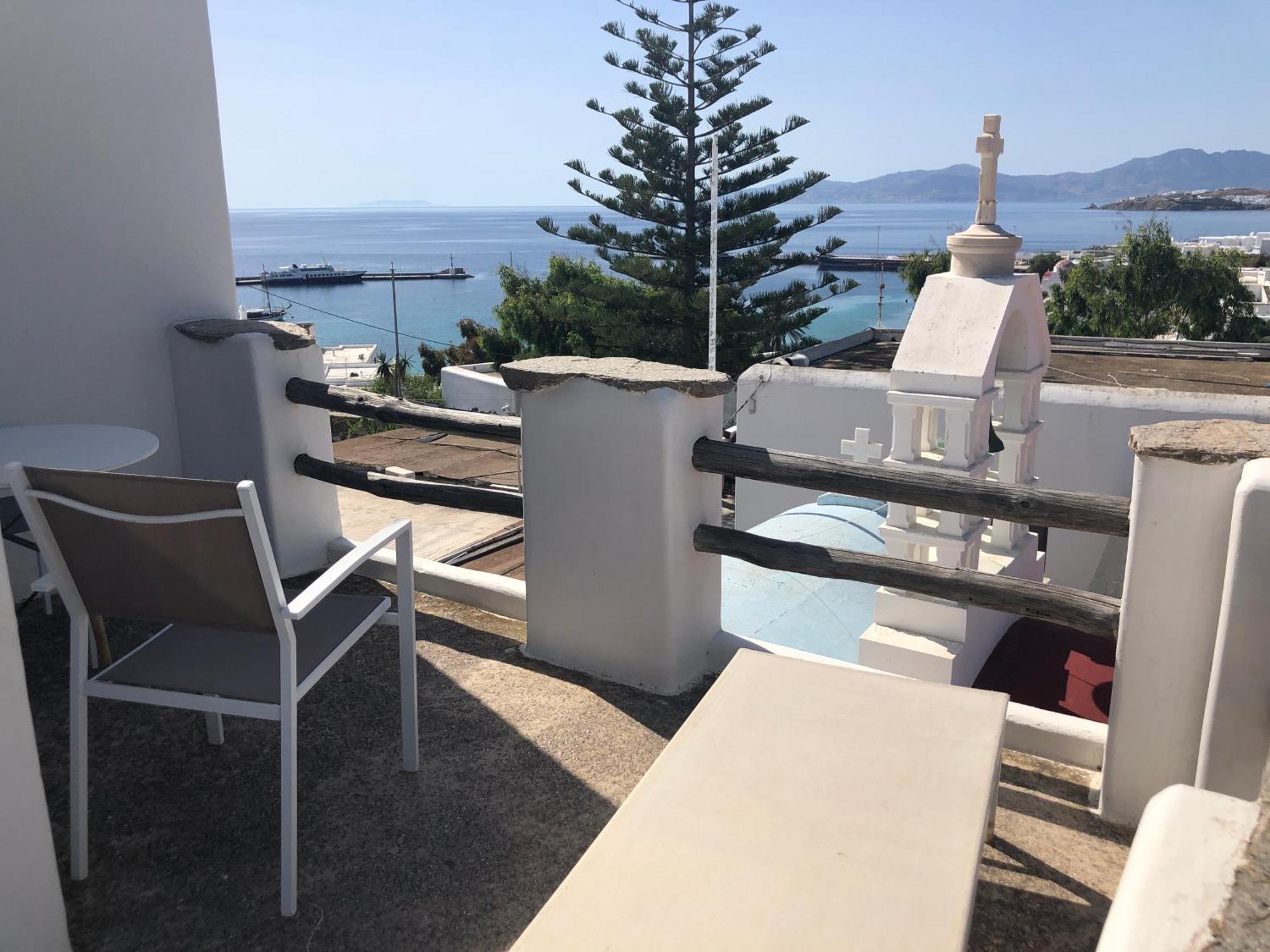 Rania Sea View Aparthotel